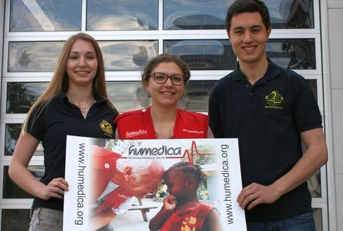 humedica-Mitarbeiterin Anna Felfeli freute sich über die Spende der Rotex-Vertreter. Foto:humedica