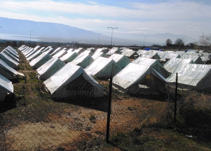 Ein Leben unter prekären Bedingungen: Das karge Flüchtlingslager Vagiohori. Foto:humedica