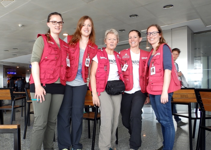 Zwei Wochen im Einsatz für die Kara: Dashumedica-Team rund um Brigitte Nieberlein (mitte). Foto:humedica