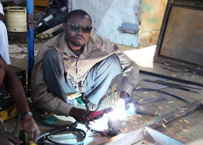 In der Metallwerkstatt lernen die Männer, wie sie Dinge herstellen und vor allem reparieren. Foto:humedica