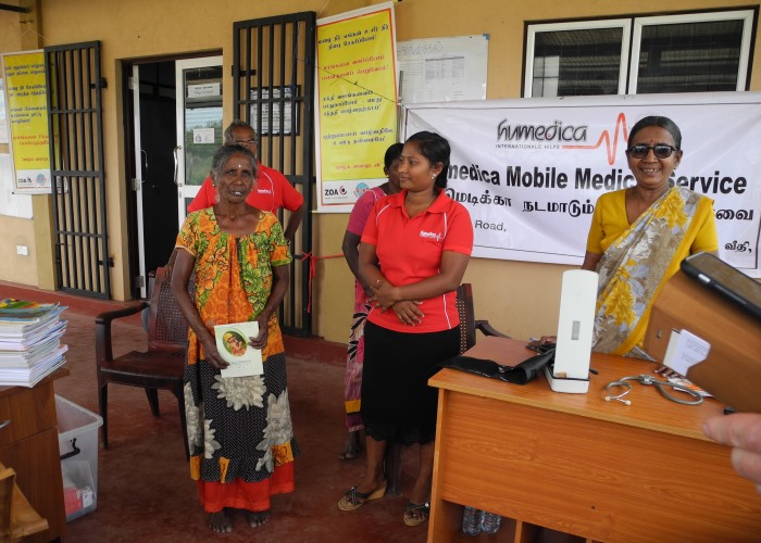 Alles ist vorbereitet, die ersten Patienten warten schon: die mobile Kliniksprechstunde in Palaly. Foto:humedica