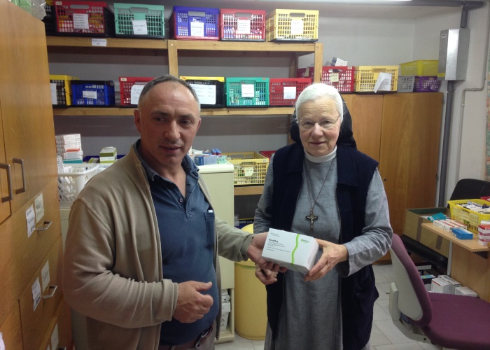 humedicaunterstützt die Missionsstation in Albanien mit Hilfsgüterlieferungen von Kleidung, aber auch von medizinischem Material wie Medikamenten. Foto:humedica