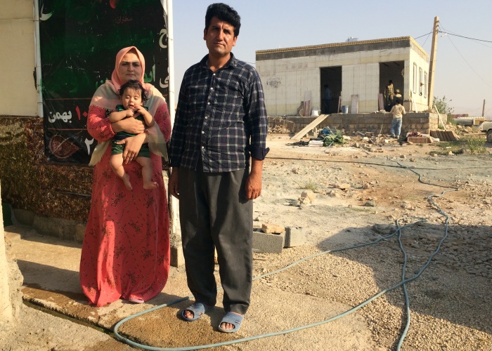 Karimi hat bei dem Erdbeben nicht nur das Zuhause für sich und seine Familie verloren, sondern bis heute auch gesundheitliche Konsequenzen zu tragen. Foto:humedica