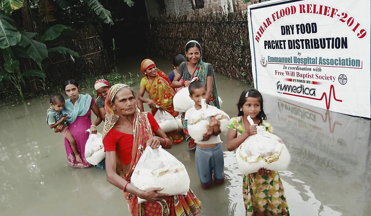 Innerhalb kürzester Zeit konntehumedicadie ersten Betroffenen mit Nahrungsmittel versorgen. Foto: Emmanuel Hospital Association