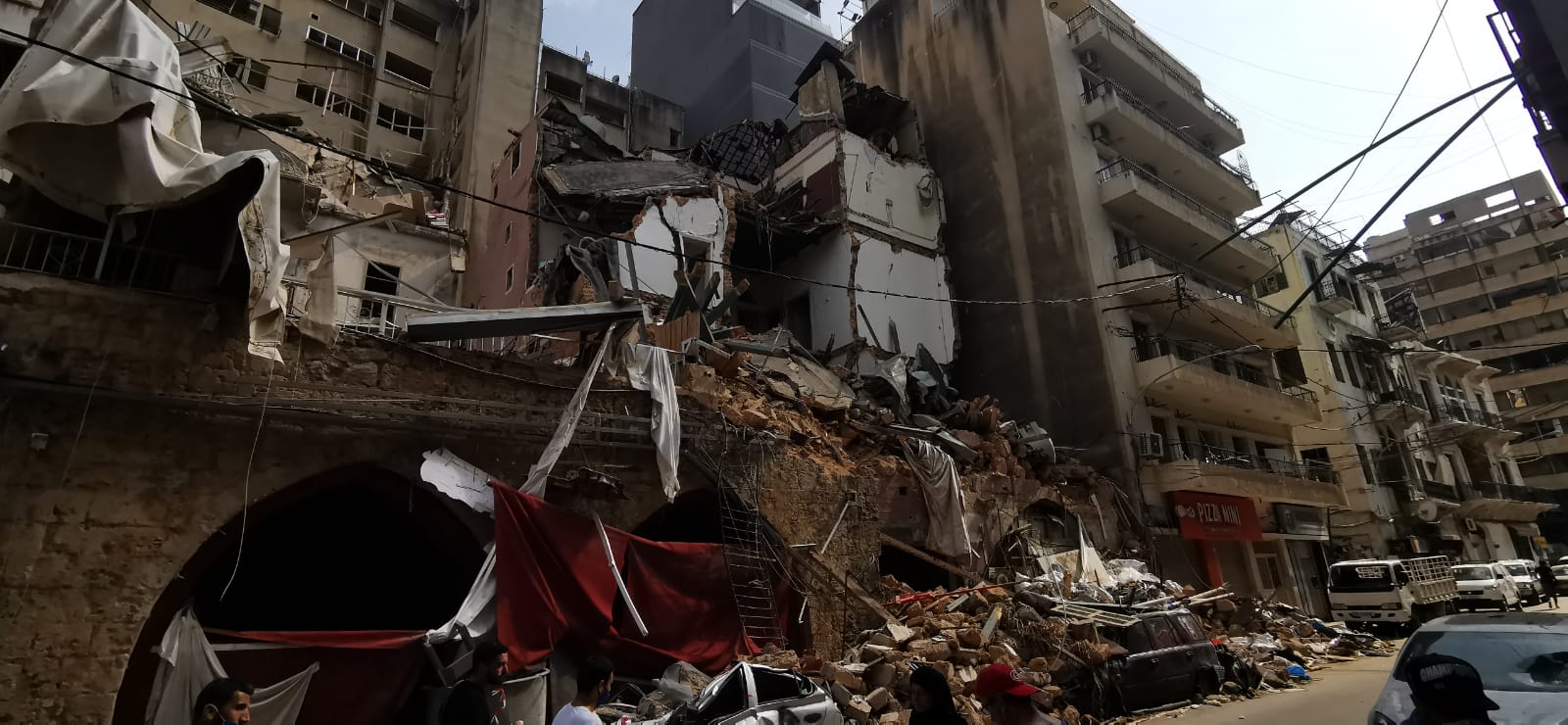 Unser libanesischeshumedica-Team ist in die völlig zerstörte Stadt gefahren, um zu helfen. Foto:humedica