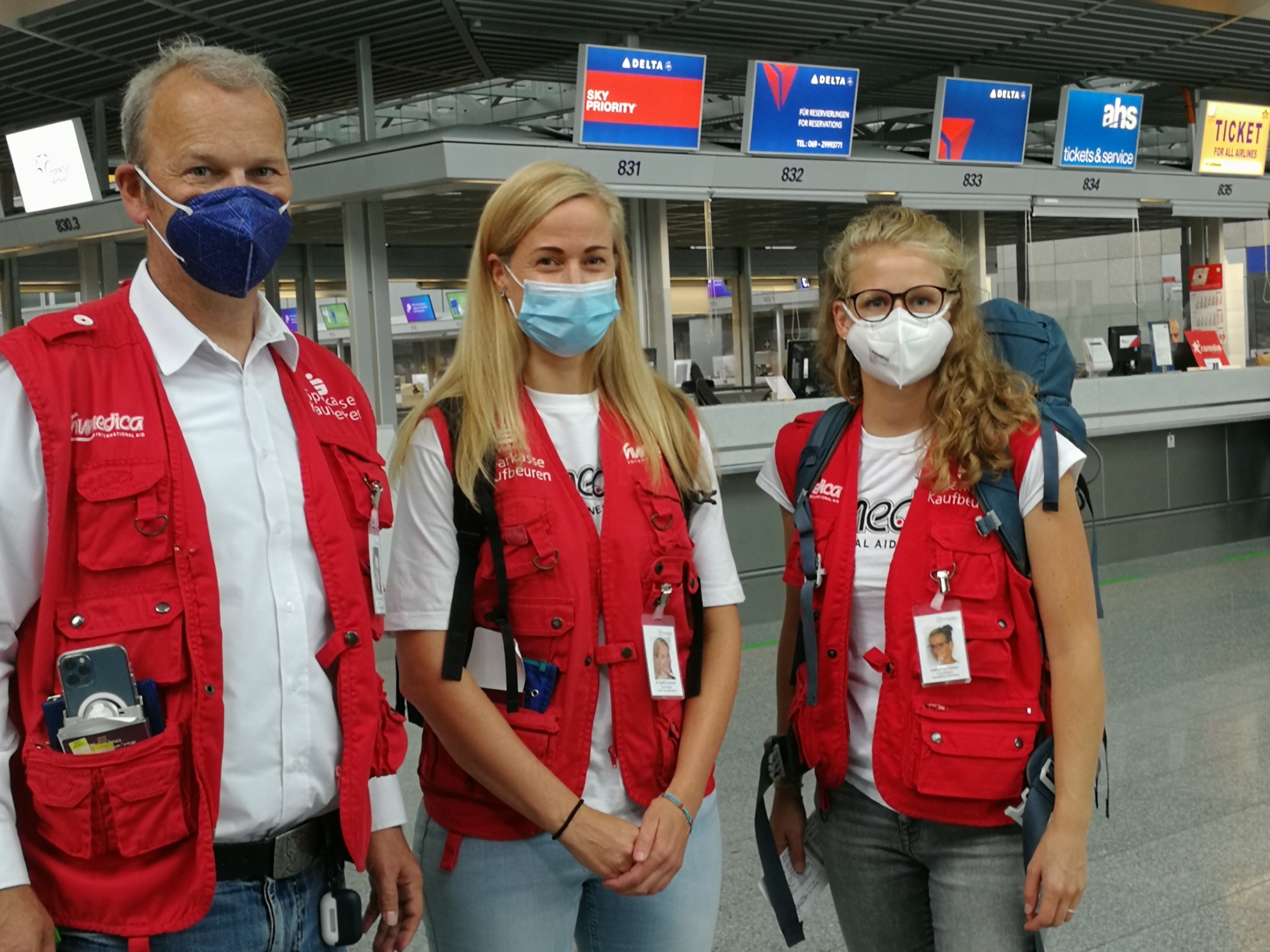 Vor dem Abflug am Fraport: UnserTeam wird in den ersten Stunden nach der Ankuft genaustens analysieren, welche Hilfe benötigt wird.