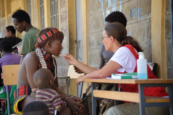 Hilfe für das Volk der Kara