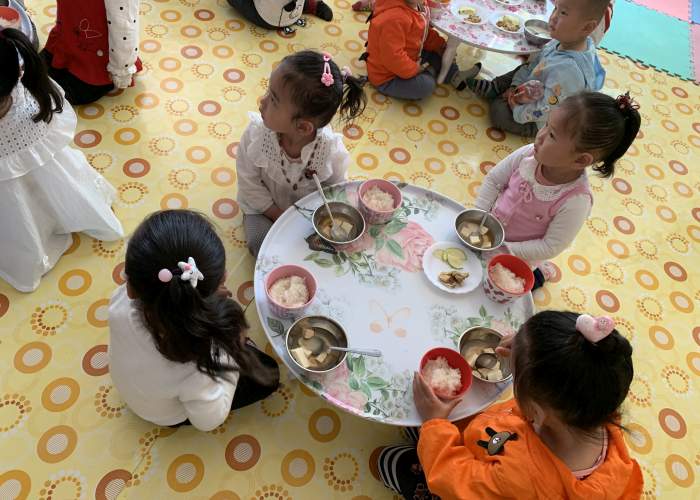 Die Kinder in dieser Tagesstätte konnten - dank Ihrer Spende - bereits mit einer ersten wichtigen Lebensmittellieferung versorgt werden. Foto:humedica