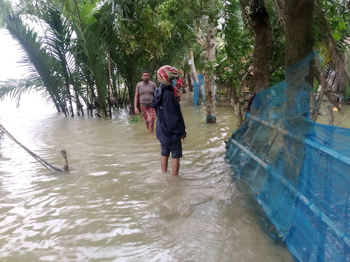 Nach Zyklon Amphan standen ganze Ortschaften unter Wasser. Foto:humedica